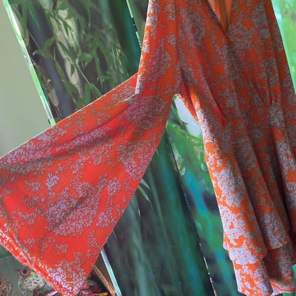 XL orange floral Romper - Picture 4 of 16